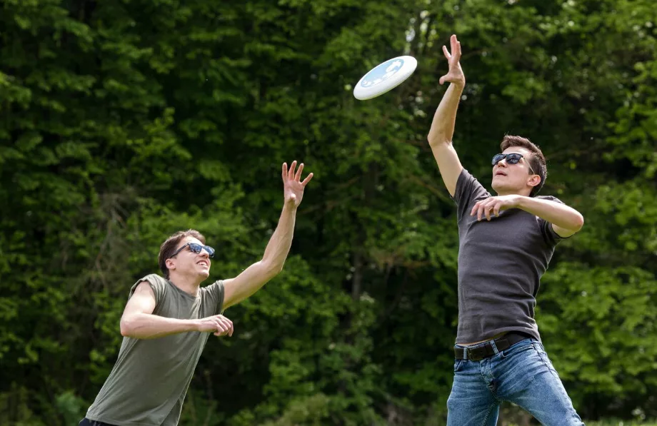 Enhance campsite camaraderie with simple outdoor games like frisbee, bocce ball, or horseshoes, fostering fun and memorable moments amidst nature.